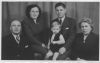familie van Tholen(-Temmen) en Kruizinga(-van Tholen). datum 26 dec. 1953